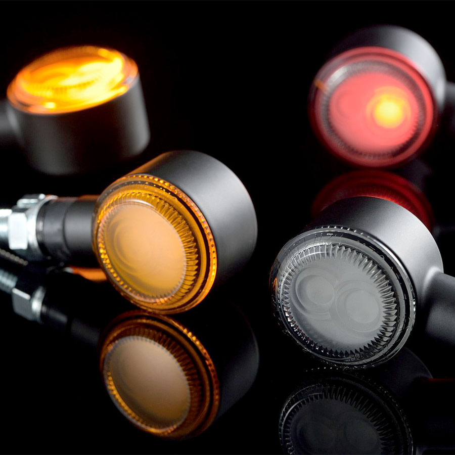 LED Blinker mit integriertem Rücklicht an