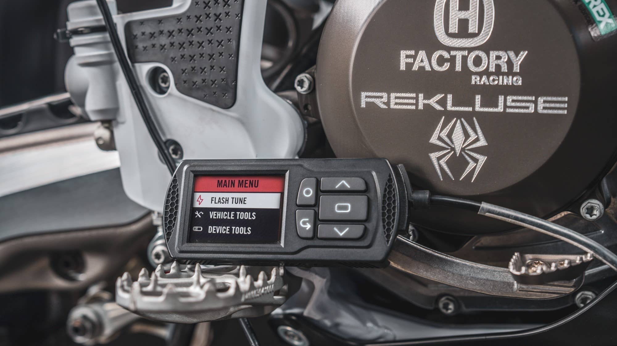Power Vision 3 zur Abstimmung der Husqvarna 250/350/450/500 Viertaktmodelle 2021-2025